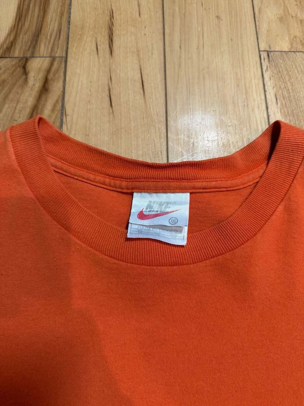 Vintage 90s Orange Nike White Tag Embroidered Swoosh Tee - Picture 3 of 8